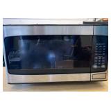 Hamilton Beach 1000W Stainless Steel Microwave Ove