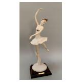 Giuseppe  Armani "1987  Ballerina Figurine