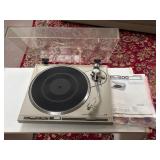 Pioneer Stereo Turntable PL-200