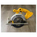 De Walt DC390 6 12" Cordless Circular Saw