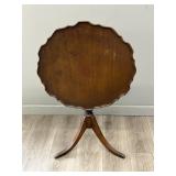Pie Crust Tilt Top Duncan Phyfe Style Table