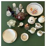 Assorted Small China Pieces