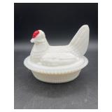 VINTAGE WESTMORELAND WHITE MILK GLASS CHICKEN HEN