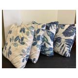 Decorative Pillows Two sets of Two