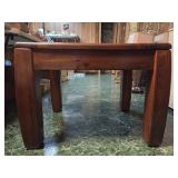 Nice Oak Side Table, 22'w x 27' l x 20' t