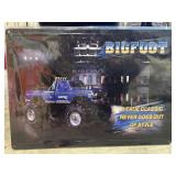 Big Foot, metal sign.  17x12