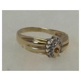 10 KT Ring 38.1 grams total weightApprox size