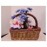 15x16' Woven Wicker Basket with Floral
