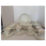 33 pc White Dinnerware set