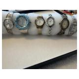 Ladies 6 Dressy watchesNeeds batteries