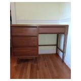 42x32' Wooden Office/ Computer Desk