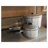 Stock Pans Vintage Pots