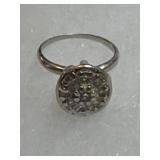 10 Kt Gold Ring with small diamonds2.5 gram