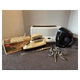 Electric Knife, mixer & toaster