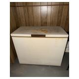 Whirlpool Chest Freezer working