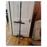 Vintage easel by Bernards