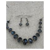 jewelry set consisting of a necklace and matching