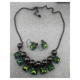 Graciously Audacious' necklace and earring set