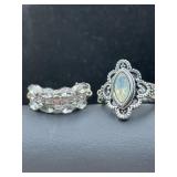 Glass Half-COLORFUL' ring featuring an opalescent