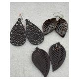laser-cut wooden / plastic teardrop and leaf