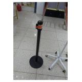 1 Retractable Queing Systmem Pole