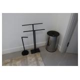Torre & Tagus Laundry Basket
