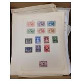 Worldwide Stamps on pages, a few thousand stamps i