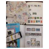 US & Worldwide Stamps 20th Century Accumulation wi