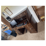 Roll Top Desk with Monitor, Keyboard,Mouse and printer