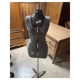 Adjustable Dress Form Mannequin