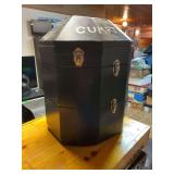 Triple hat can carrier