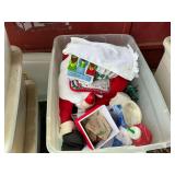 Mixed Lot: Christmas Decor and More