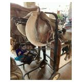Beval English Saddle with Rolling Rack