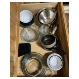 Mixed Kitchenware Lot
