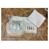 English saddle pad and number sheet