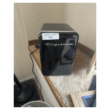 Frigidaire Retro Mini Fridge