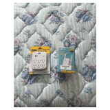 TP-Link Wi-Fi Range Extender & Surge Protected USB Wall Tap