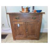 Oak Side Cabinet with Single Drawer and Two Doors