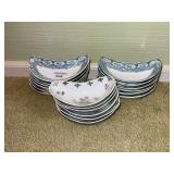 Henry Alcock & Co. Venetian Semi-Porcelain Crescent Bone Dishes