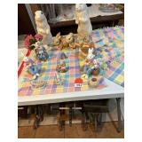 Lot of Easter rabbits, large rabbits weigh about 5 lbs