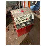 1 Solar battery charger with boost, works fine, has 2 knobs missing