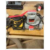 2 Sanders, 1 Skill mod. 490 and Dewalt DW 412