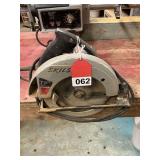 7-1/4 inch skill saw Model 574 works great