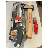 1 True Temper Camp ax, 1 Camillus Carn Vore x Machete w/ sheath and 1 trimming knife and Milwaukee knife all brand new