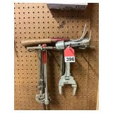 5 various basin wrenches and lengths, 1 spud wrench and 2 seat wrenches
