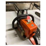 Stihl 029 chain saw with 20 inch bar, new chains (dull and sharp), runs great