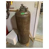 Air Tank, Maryville L.P. Gas Equipment 4-Foot Metal Tank with Rego Valve and Gauge