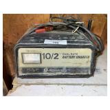 Schumacher Model SE-1010-2 10/2 Amp Dual Rate Battery Charger