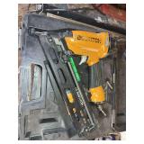 Bostitch 15 Gauge Pneumatic Finish Nailer with Carrying Case