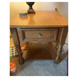 Set of 2 End Tables